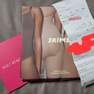 Skims Strapless Thong Bodysuit